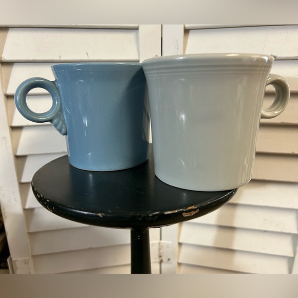 Fiesta USA 2 mugs Fiestaware marked on bottom - soft gray and blue pair - Picture 2 of 8